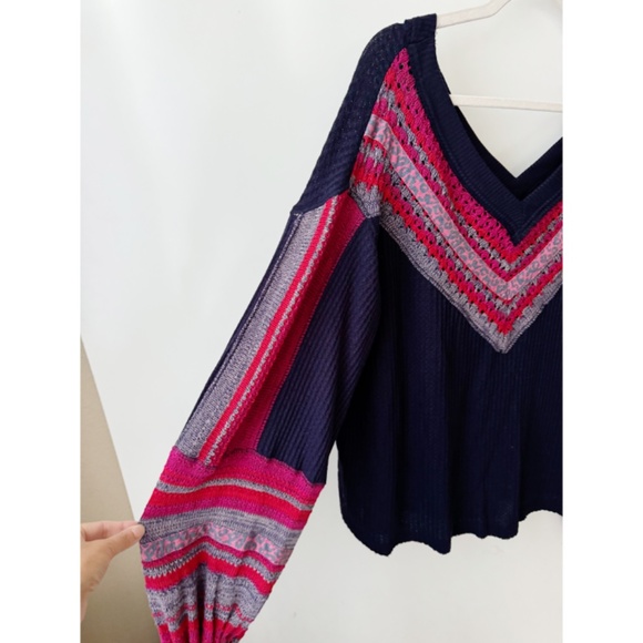 Free People Copenhagen thermal crochet knit top balloon sleeve navy red NWT M - Picture 8 of 9
